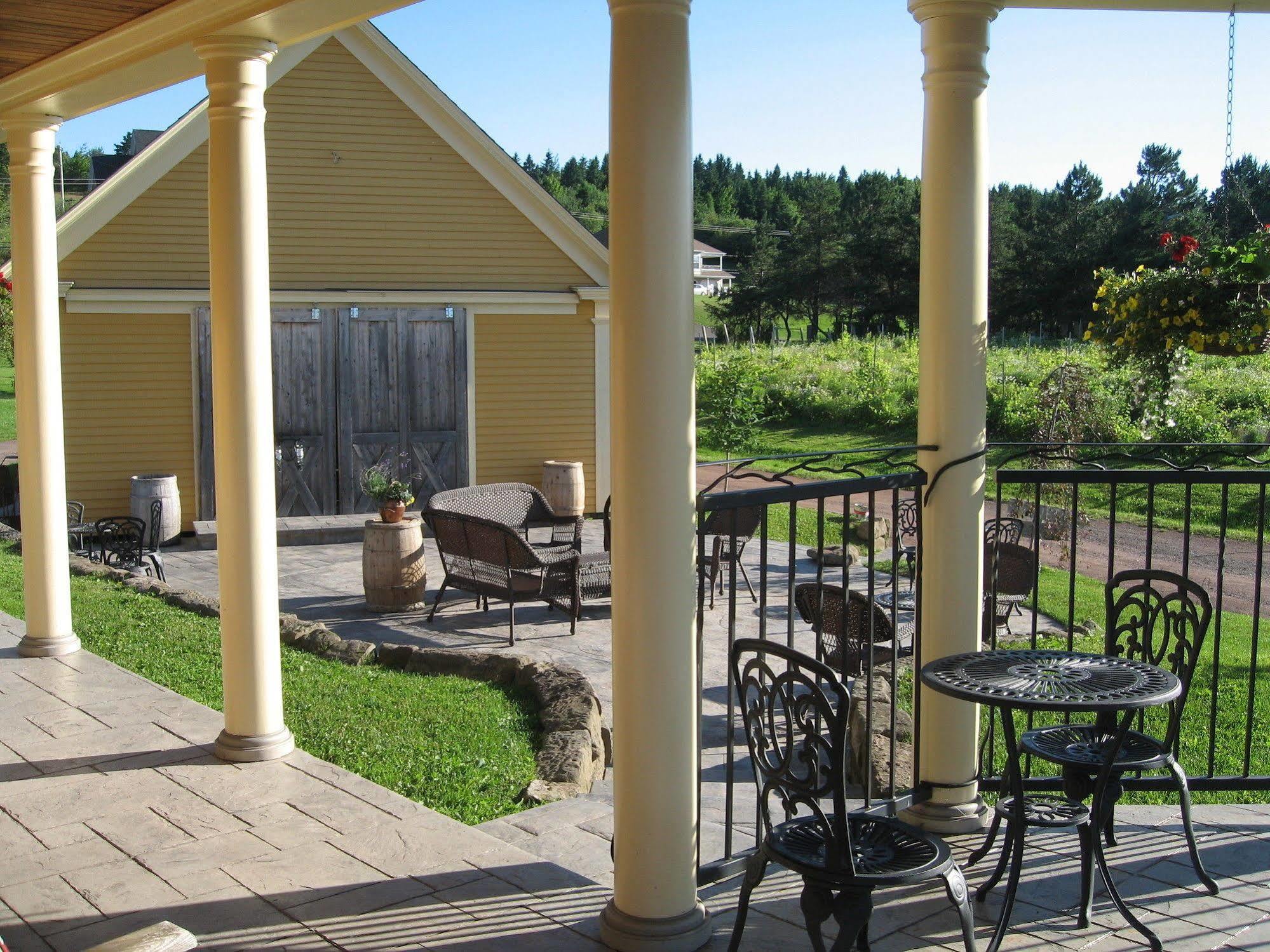 Magnetic Hill Winery Hotel Moncton Kültér fotó